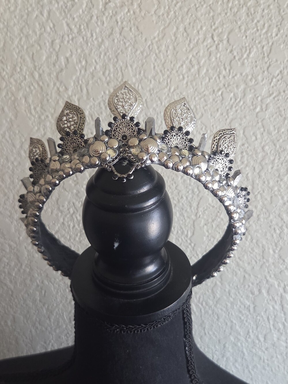 AMAROQ DESIGN Handcrafted Silver Filigree & Raw Crystal Halo Crown Headband